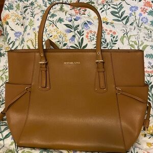 Michael Kors tote